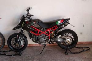 Ducati hypermotard 1100 evo