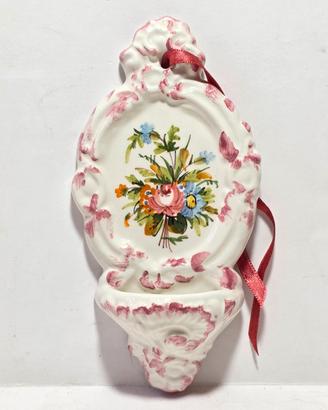 Piccola acquasantiera ceramica smaltata con fiori