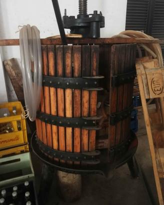 Torchio meccanico per il vino diametro 70