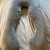 Cuscino gravidanza e allartamento