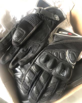 Abbigliamento moto donna