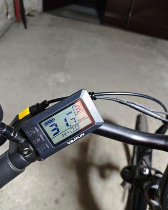 VARUN Bici Elettrica, 28''