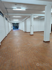 Locale commerciale magazzino deposito