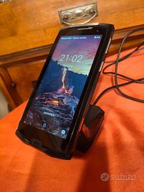 Smartphone rugged CrossCall M4 con base ricarica