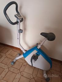  cyclette  come nuova con display.