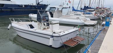 Barca in vetroresina