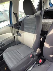 Sedile anteriore dx TOYOTA YARIS del 2016