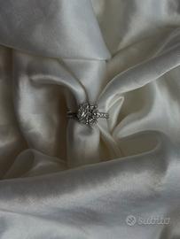 Anello in ORO tempestato di diamanti