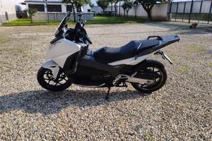 Honda Integra 750 abs