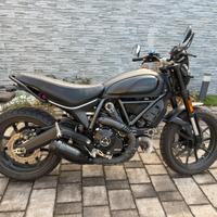 Ducati Scrambler Icon Dark - 2021
