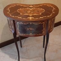 tavolino stile Maggiolini