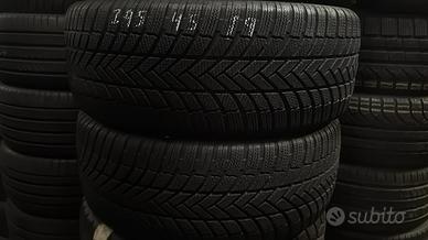 245 45 19 x2 Bridgestone  85% Invernali