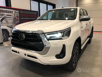 TOYOTA Hilux 2.4 D-4D A/T 4WD 4 porte Double Cab