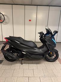 Honda forza 125