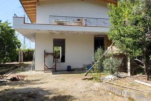 Formia villa indipendente da rifinire