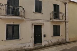 Immobile in asta di 218 m² con più di 5 locali e b