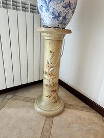 Colonna porta vaso