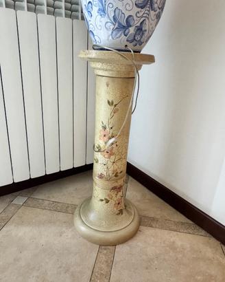 Colonna porta vaso