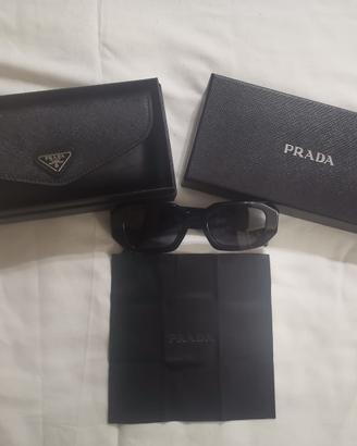 Occhiali da sole Prada