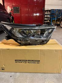 Fanale anteriore DX Toyota Rav4 2021