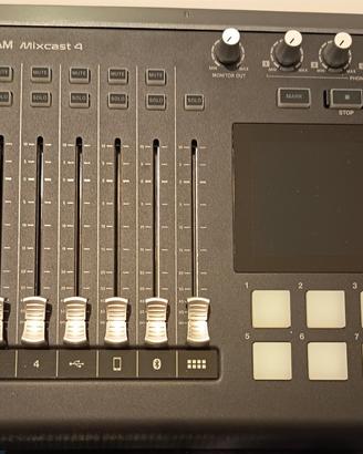  Tascam Mixcast 4 