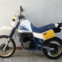 SUZUKI DR 600