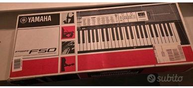 Tastiera pianoforte Yamaha PSR F50 pianola scuola