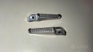 Pedane poggiapiedi passeggero Honda Africa Twin 