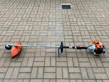 Decespugliatore Stihl FS 120 R