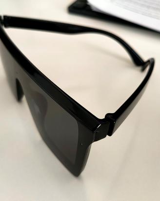 Occhiali da sole neri pro moda