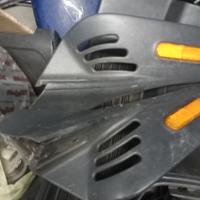 Pedana Scudo interno bauletto copri manubrio profi