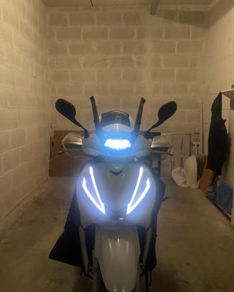 SH 300