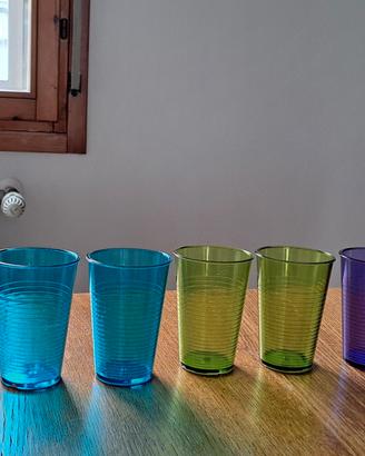 bicchiere plastica rigidi colorati 