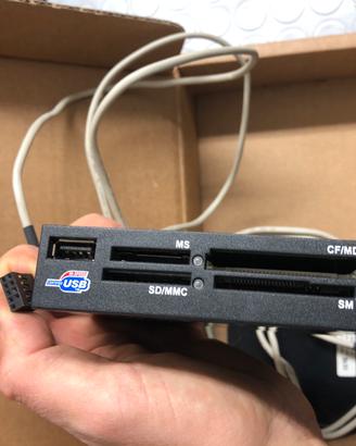 Lettore schede SD per PC DESKTOP - card reader