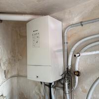 Caldaia a condensazione per bollitori Junkers