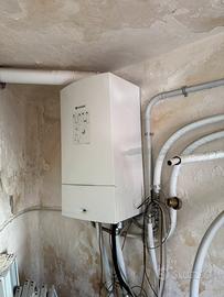 Caldaia a condensazione per bollitori Junkers