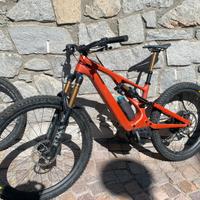 Specialized turbo levo 2023