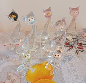 7 gatti e donna in vetro di Murano 