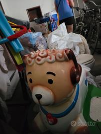 gioco cavalcabile motorizzato elettronico