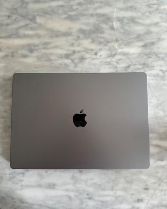 MacBook Pro 16” 2021 – M1 Pro – 16 GB RAM – 512 GB