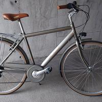 bicicletta da uomo con ruote da 28 in alluminio. 