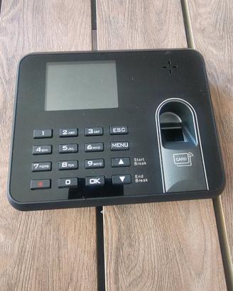 Rilevatore di Presenze Biometrico e RFID 