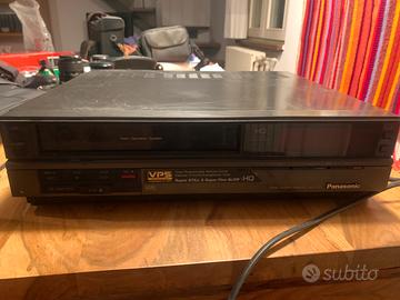 Mangiacassette lettore VHS panasonic NV-G12