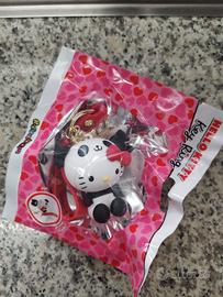 portachiavi Hello Kitty vestita da Panda