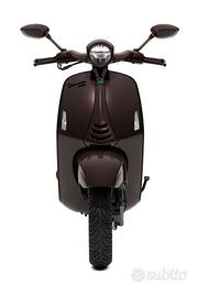 Vespa 946 125 HORSE E5+