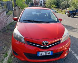 TOYOTA Yaris - 2014