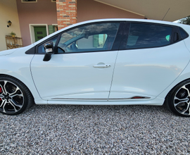 Renault Clio RS Trophy 220 CV