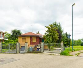 CASA INDIPENDENTE A CHIERI