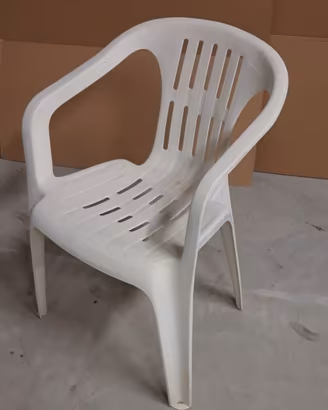 Poltroncine in plastica per esterno