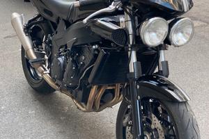 Triumph Speed four 600